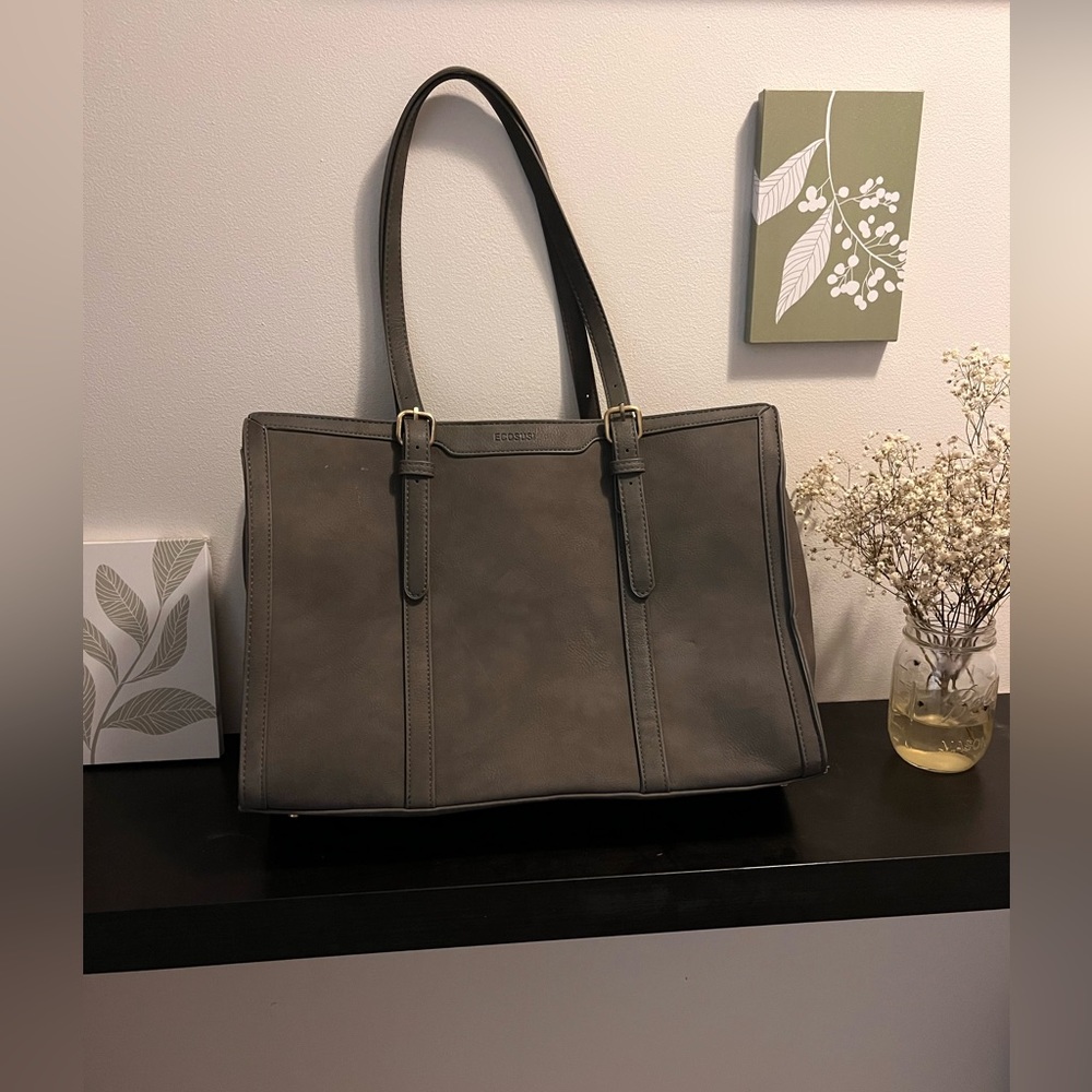 Ecosusi Leather Laptop Bag (NWOT)